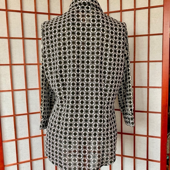 New York & Company Geometric Blouse NWOT - Picture 4 of 7